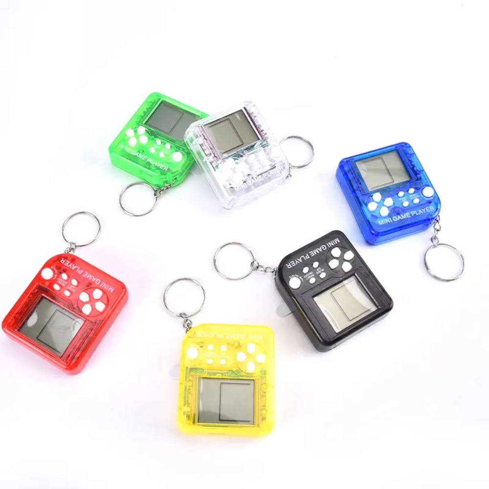 Карманная мини-игровая консоль – обзор и цена Retro Gaming Keychain